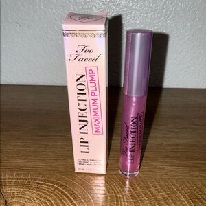Too Faced Lip Injection Maximum Plump - Shimmering Purple